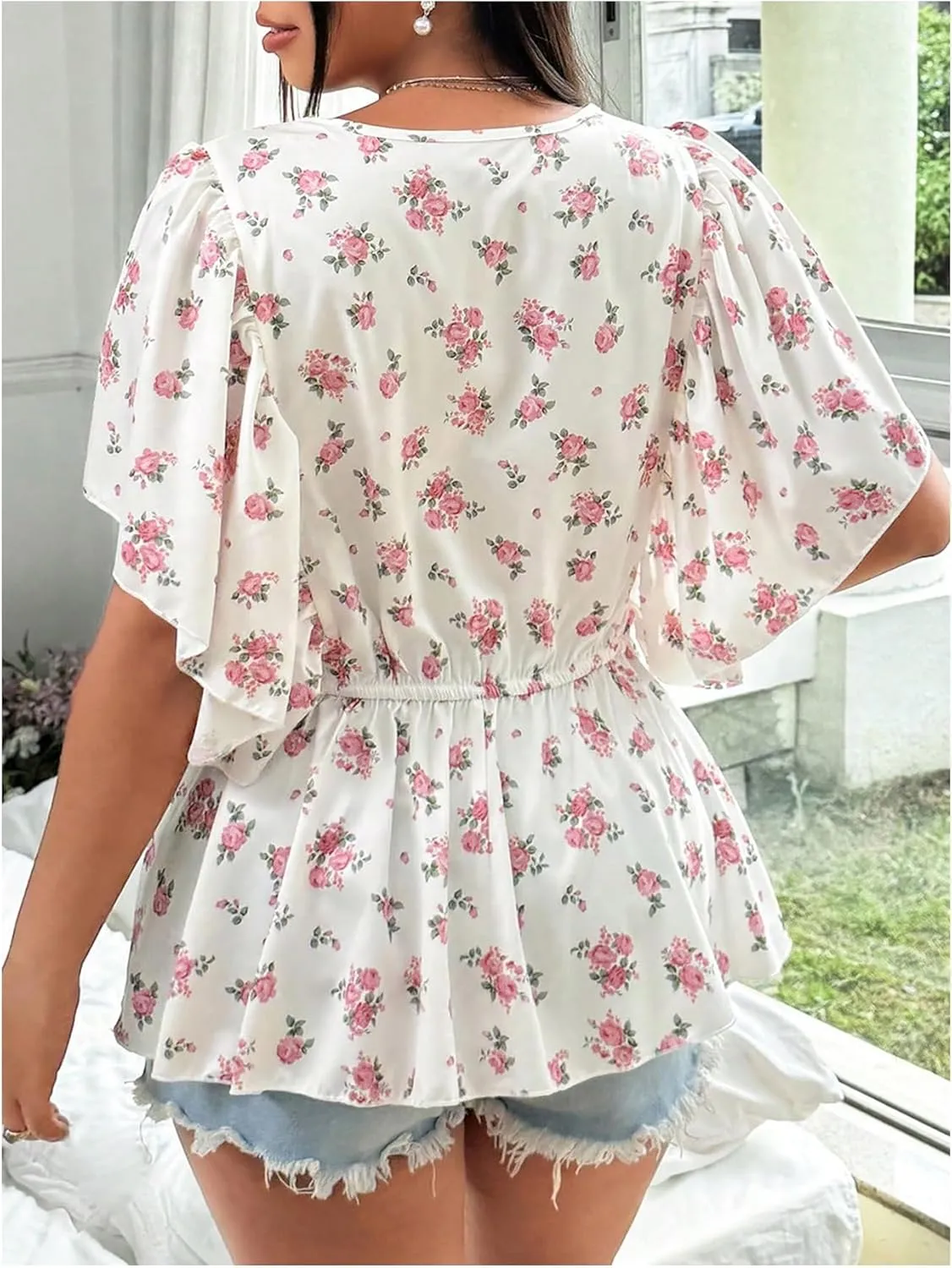 Floerns Women's Plus Size Lace Trim V Neck Peplum Tops Short Sleeve Flared Cute Blouses