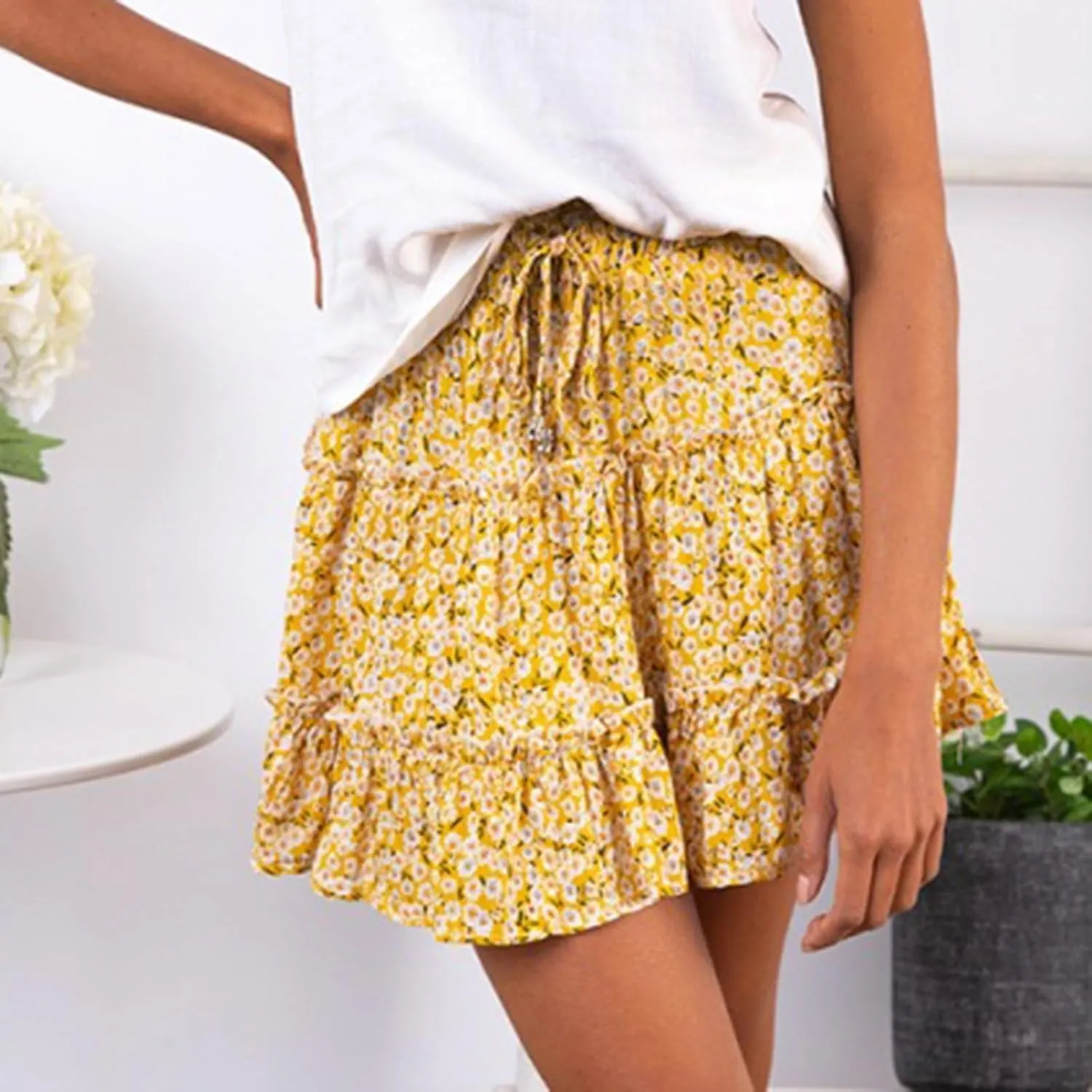 Women Elastic Waist Mini Skirts Floral Printed Pleated Ruffle Hem Flowy A Line Skirt Beach Vacation Skorts